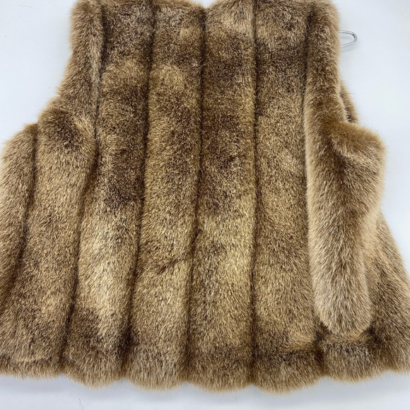 Donna Salyer’s Fabulous Furs Vest Red Fox Size SMALL - Picture 9 of 11